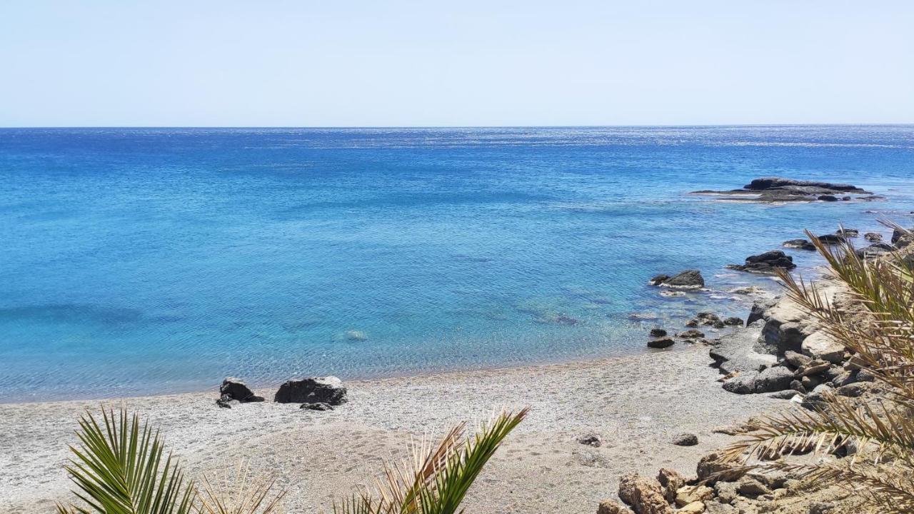 Blue Paradise Ierápetra Exteriör bild